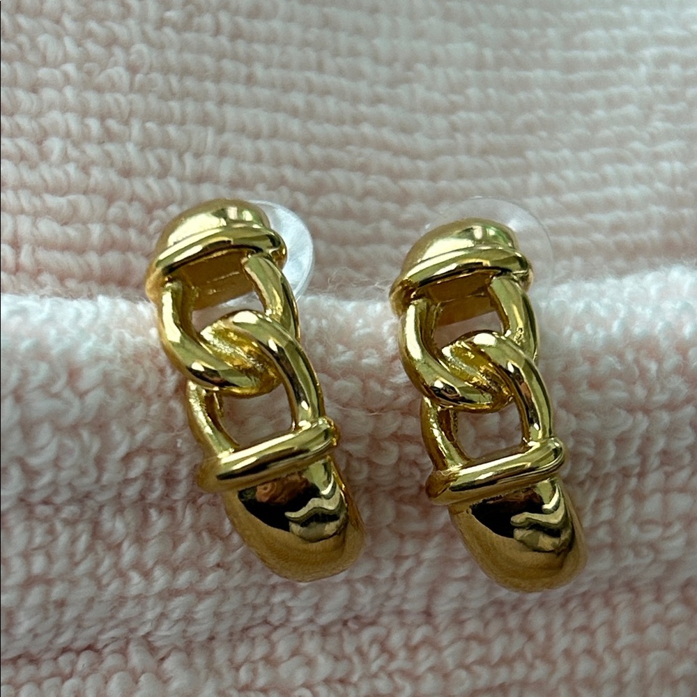 Givenchy Gold Chain Hoop Earrings (E8)
